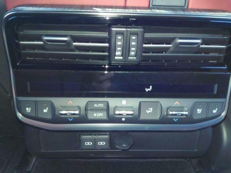 LAND CRUISER