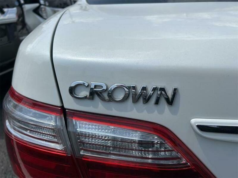 CROWN