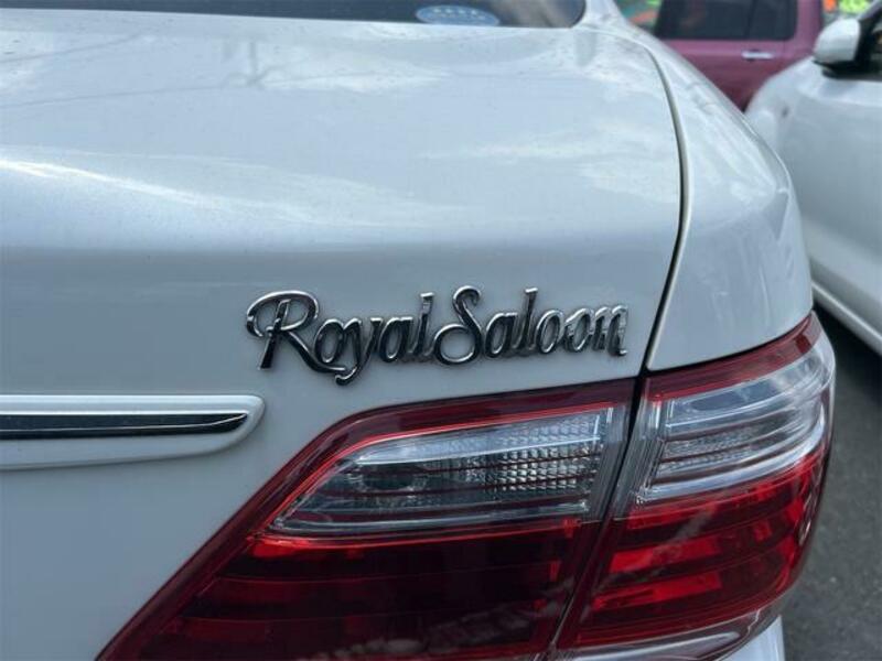 CROWN