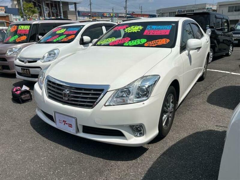 TOYOTA CROWN