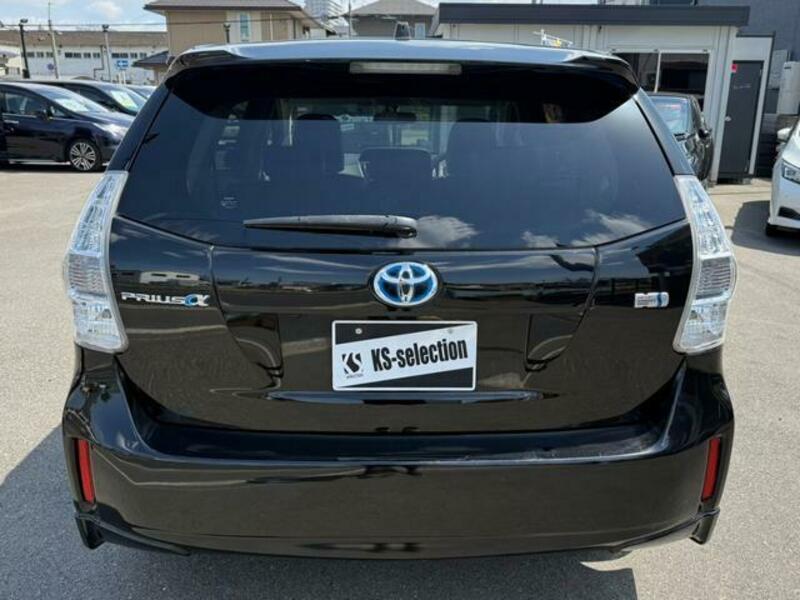 PRIUS ALPHA