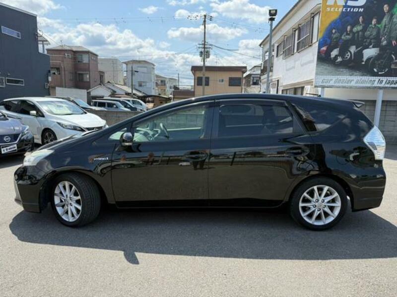 PRIUS ALPHA