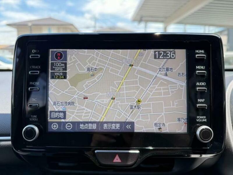 YARIS CROSS