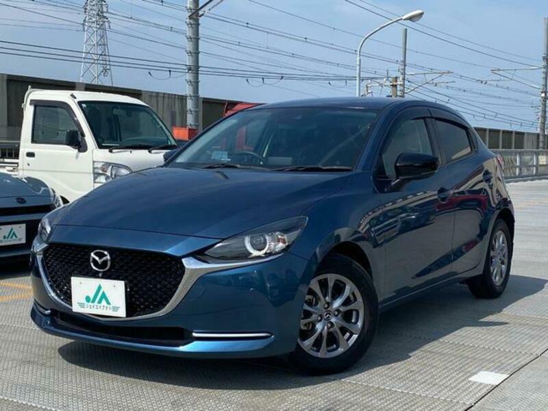 MAZDA2