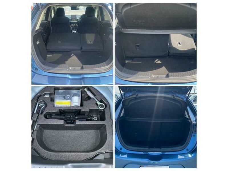 MAZDA2