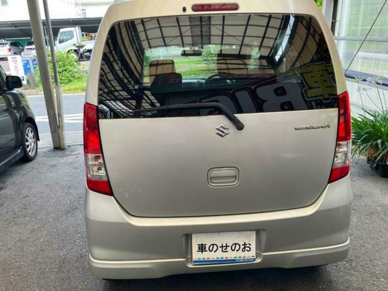 WAGON R