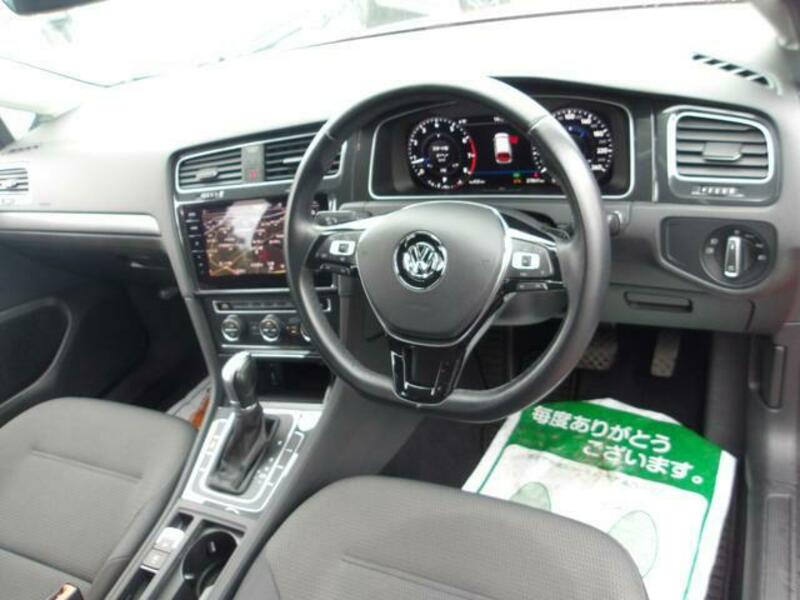 GOLF VARIANT