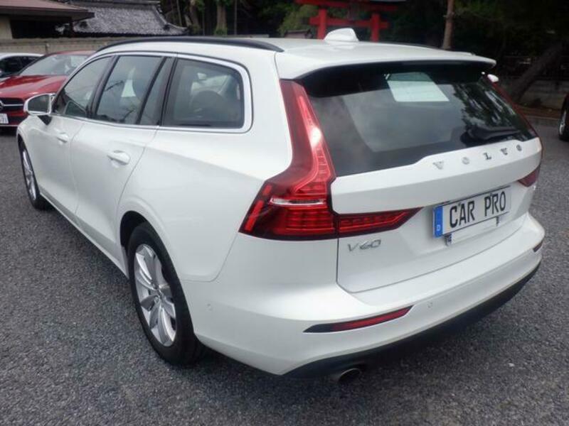 V60