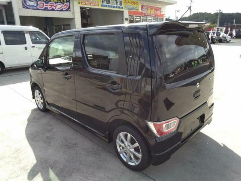 WAGON R