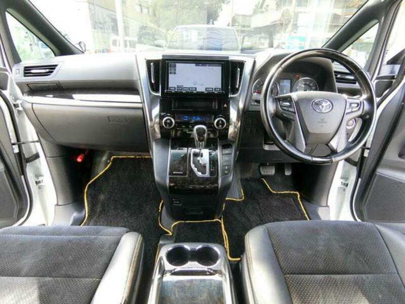 VELLFIRE