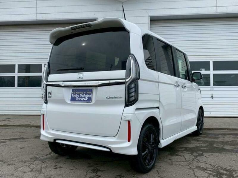 N BOX CUSTOM