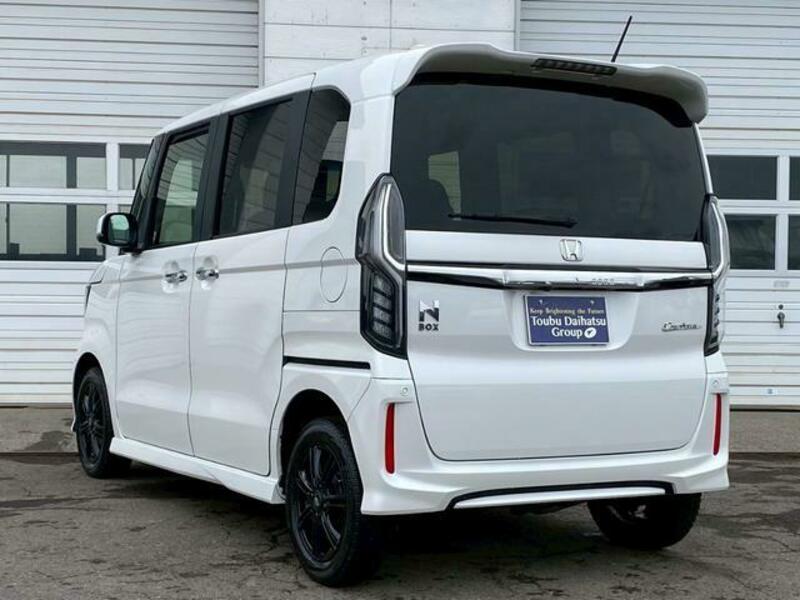N BOX CUSTOM