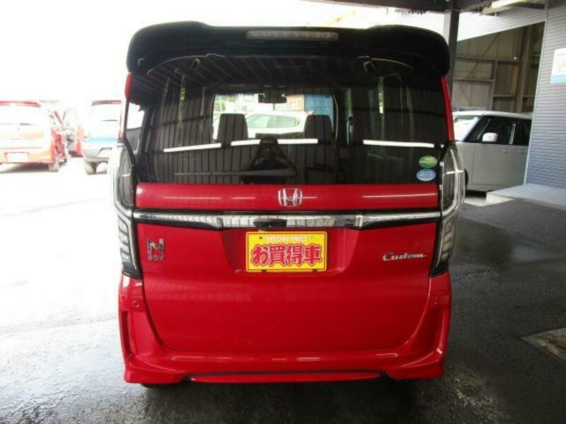 N BOX CUSTOM