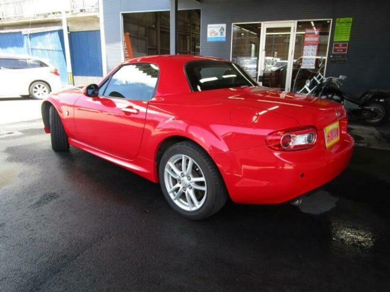 ROADSTER
