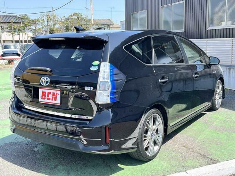 PRIUS ALPHA