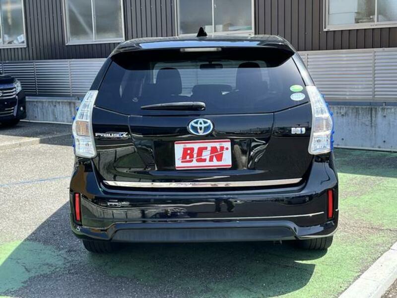 PRIUS ALPHA