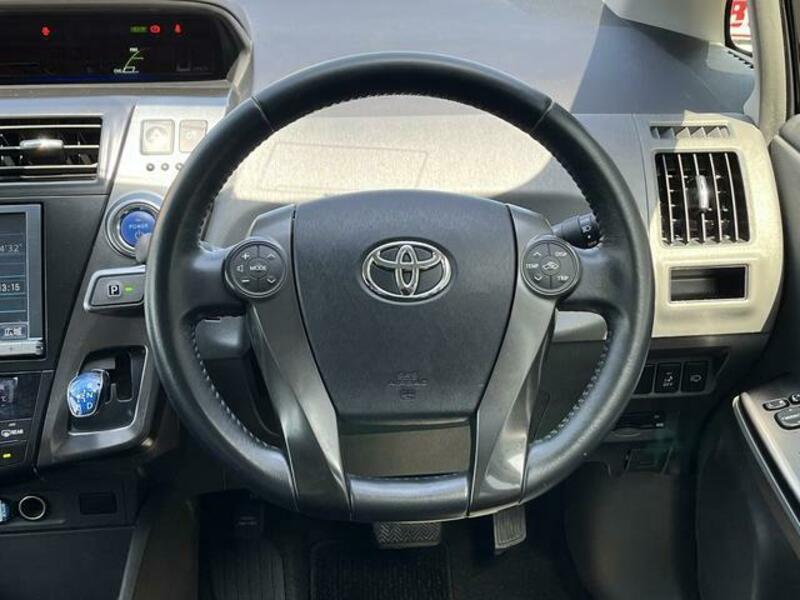 PRIUS ALPHA