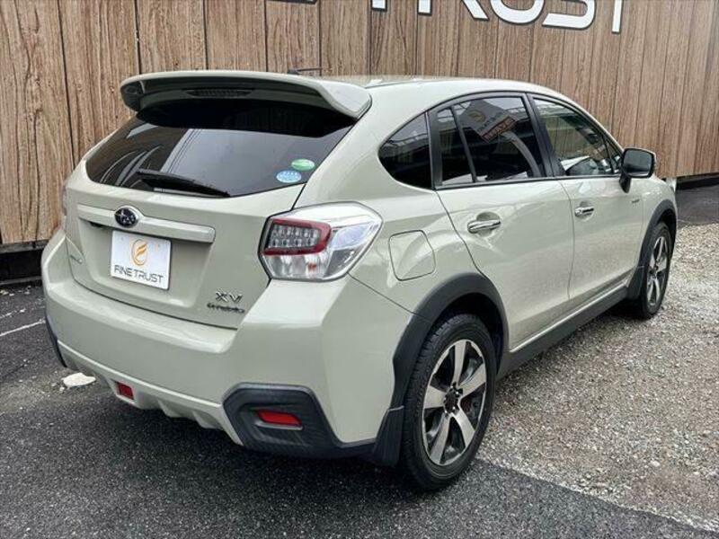 XV HYBRID