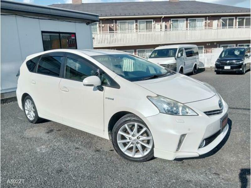 PRIUS ALPHA