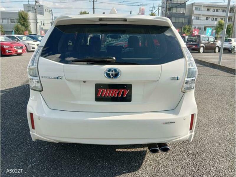 PRIUS ALPHA