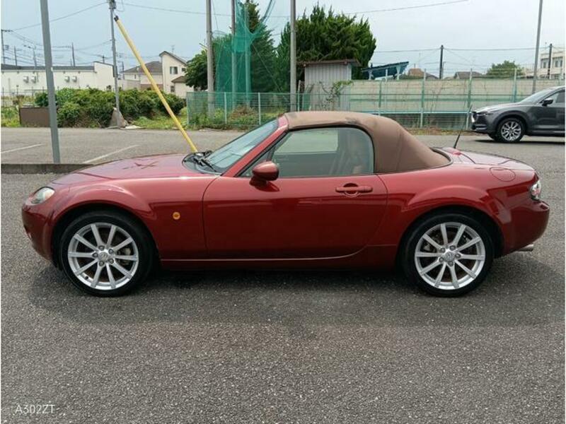ROADSTER