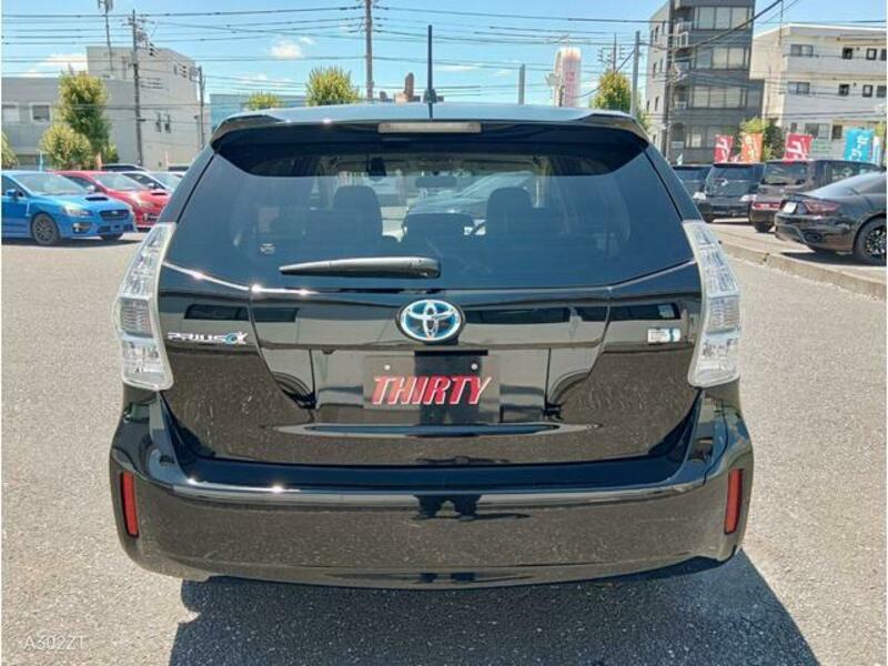 PRIUS ALPHA