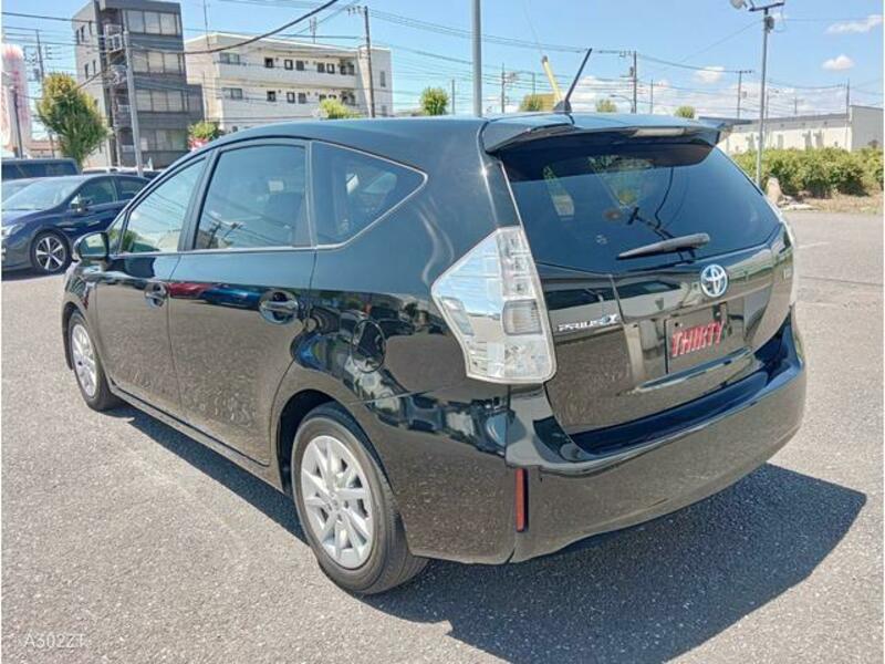 PRIUS ALPHA