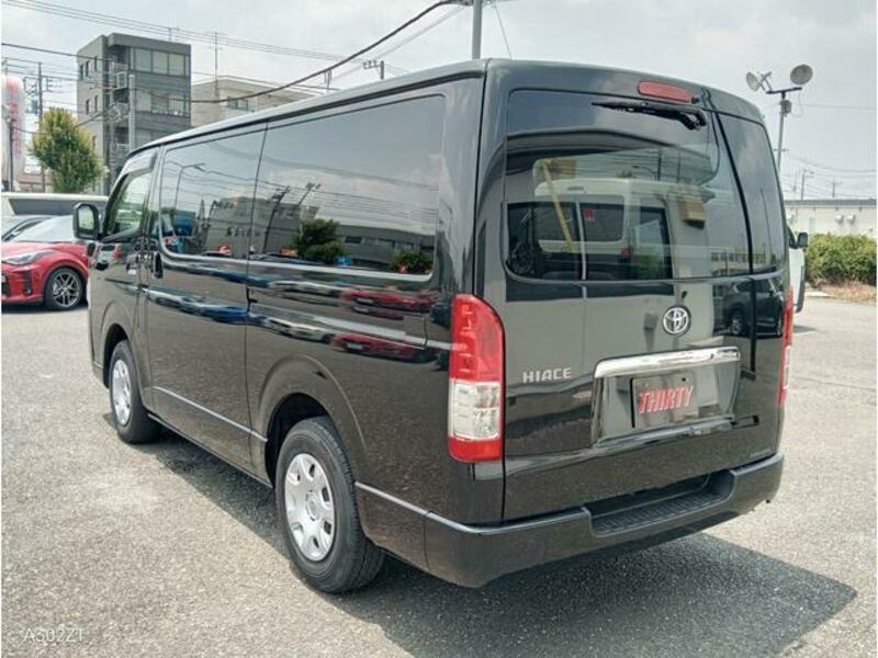 HIACE VAN