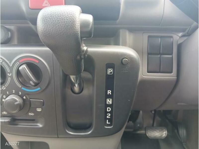 MINICAB VAN