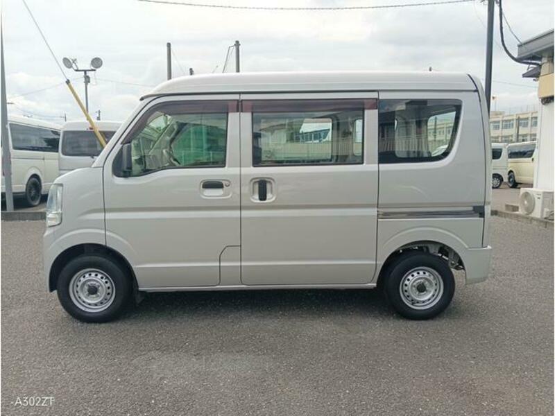 MINICAB VAN
