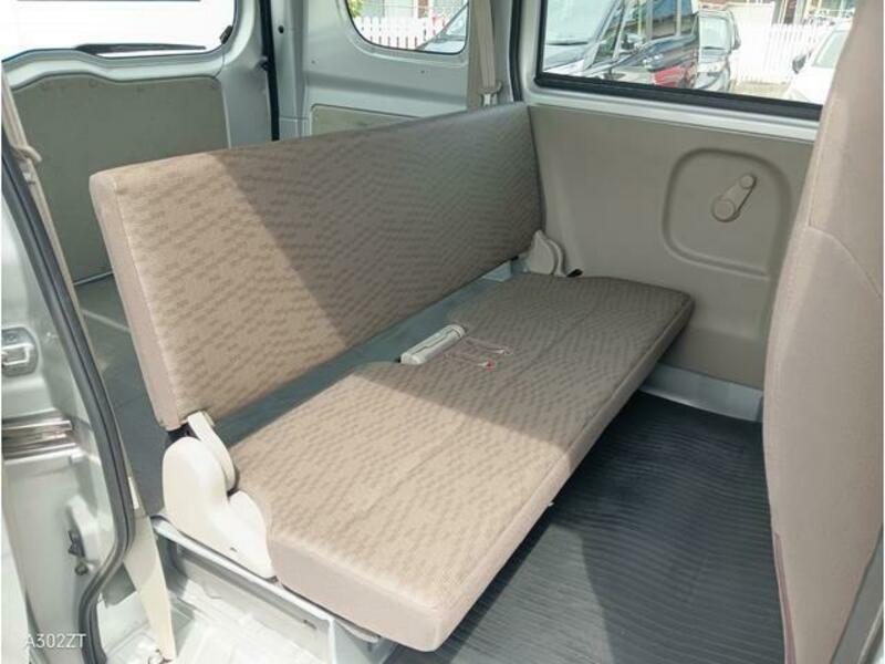 MINICAB VAN