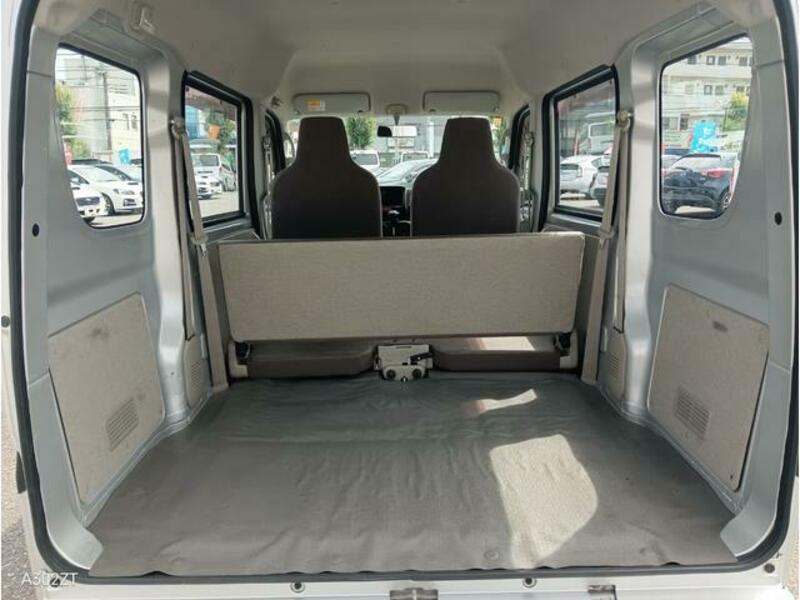 MINICAB VAN