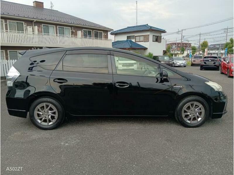 PRIUS ALPHA