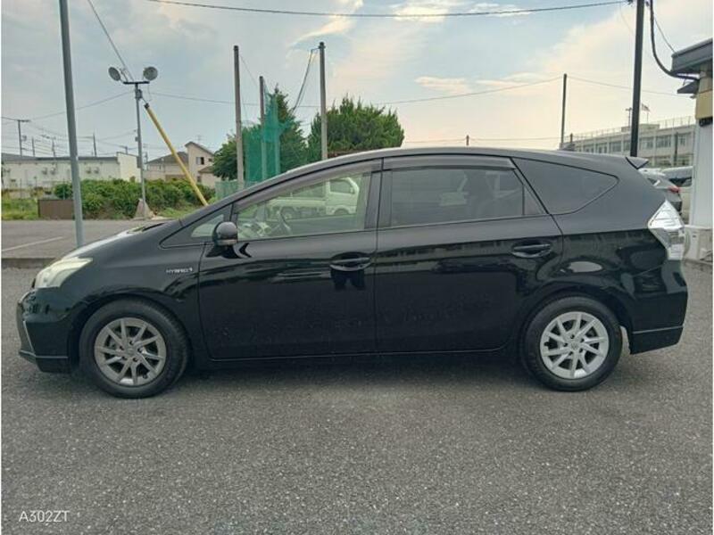 PRIUS ALPHA