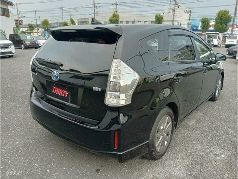 PRIUS ALPHA