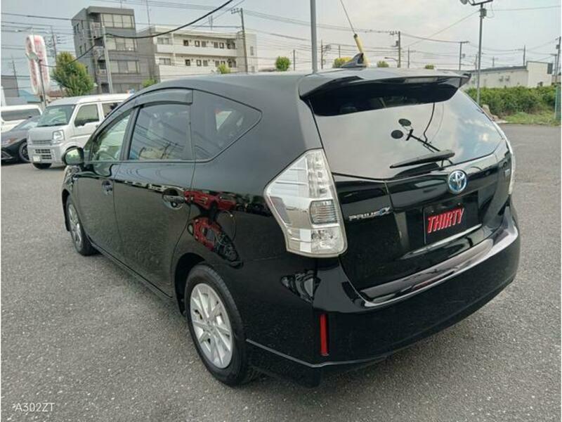 PRIUS ALPHA