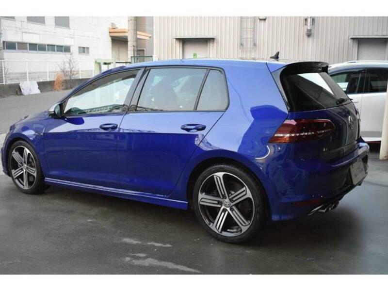 GOLF R