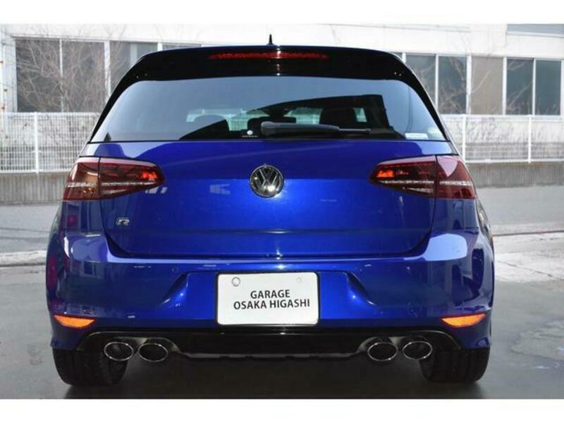 GOLF R