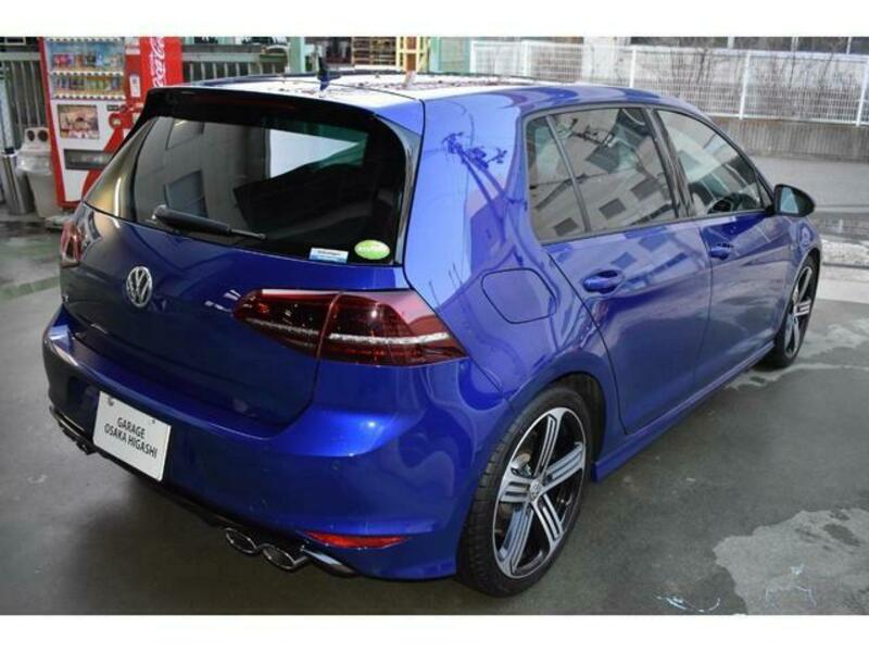 GOLF R