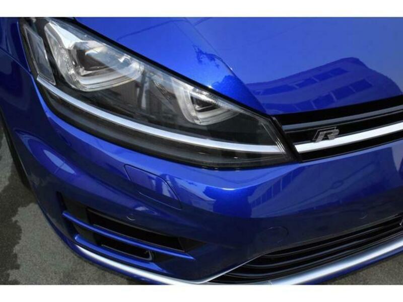 GOLF R