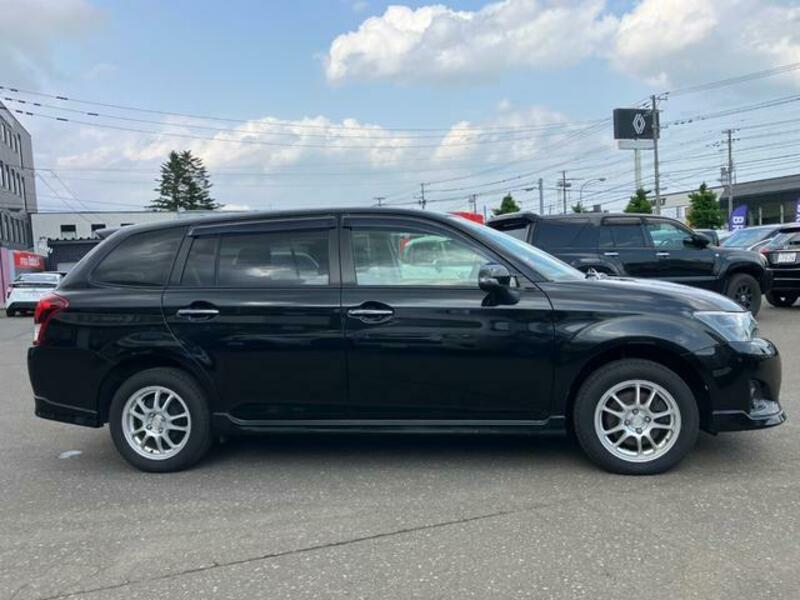 COROLLA FIELDER