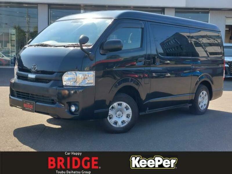 TOYOTA HIACE WAGON