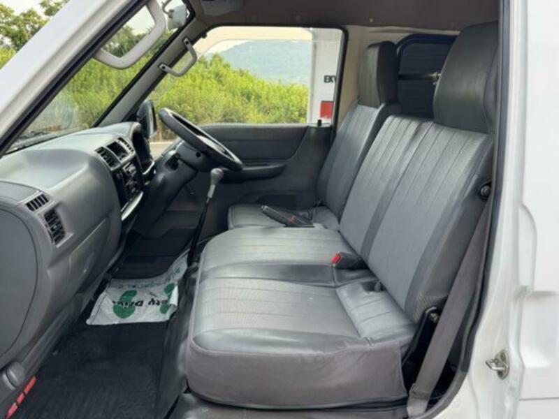BONGO VAN