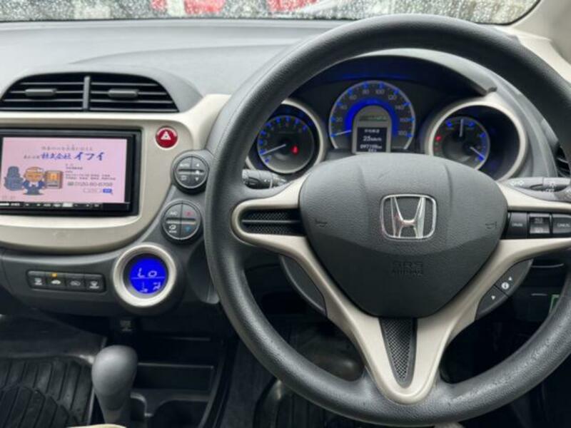 FIT HYBRID