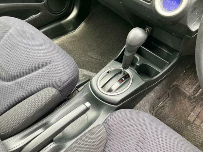 FIT HYBRID