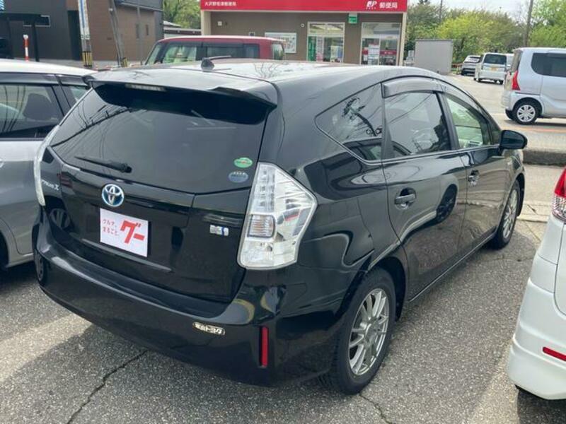 PRIUS ALPHA