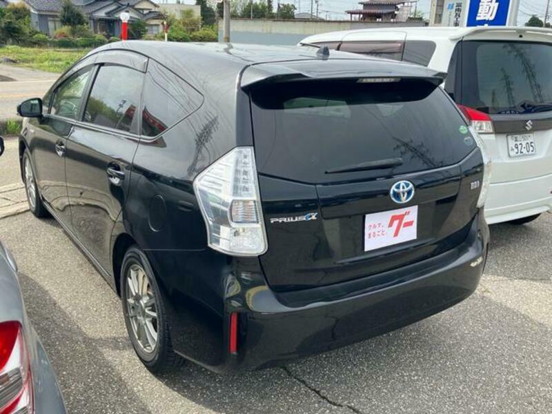 PRIUS ALPHA
