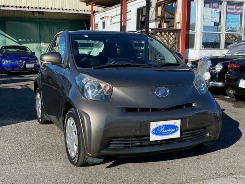 TOYOTA IQ