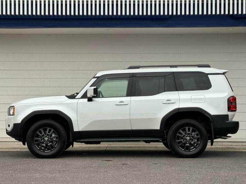 LAND CRUISER 250