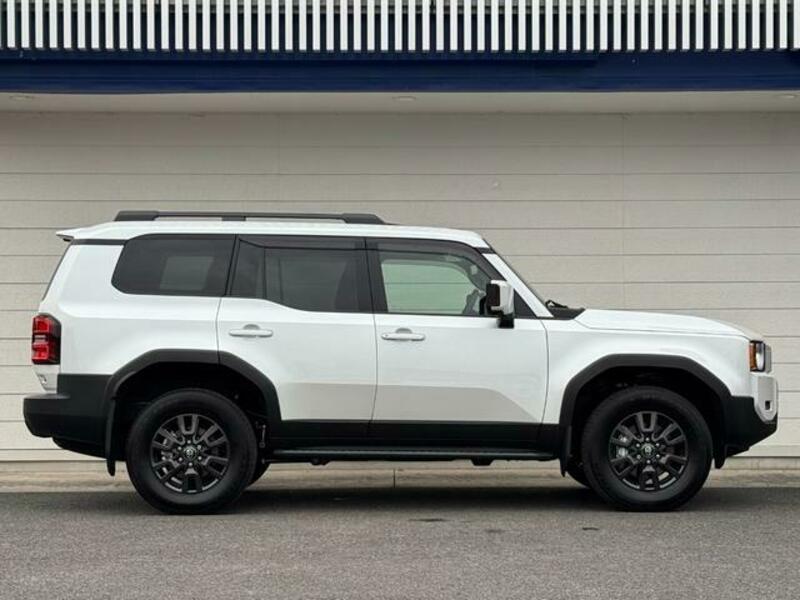 LAND CRUISER 250